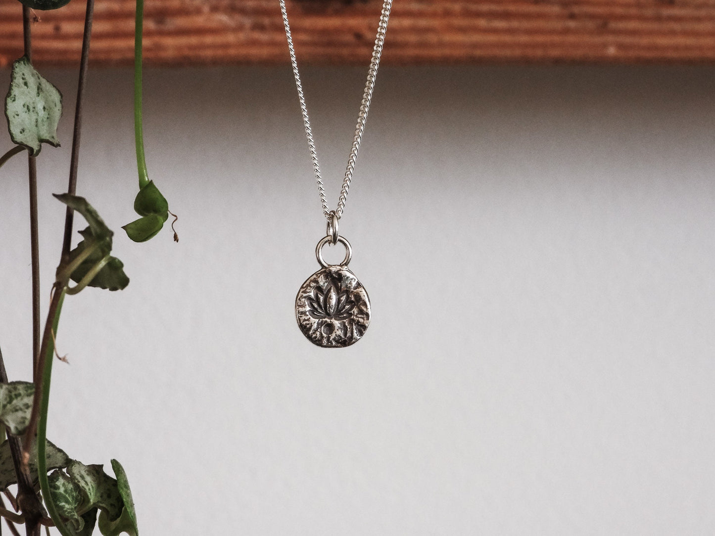 Dainty & Minimalist Lotus Flower Charm Necklace