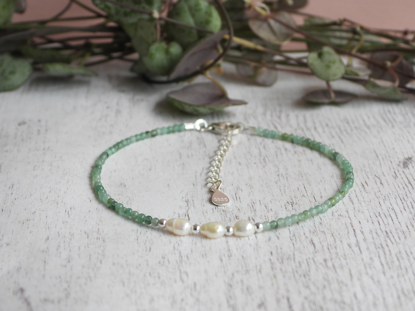 adjustable emerald, silver 925 and freshwater pearl beaded bracelet with May birthstone