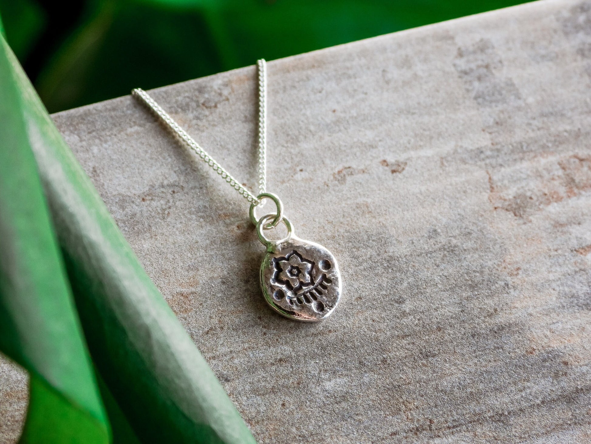 hippie style flower boho necklace 